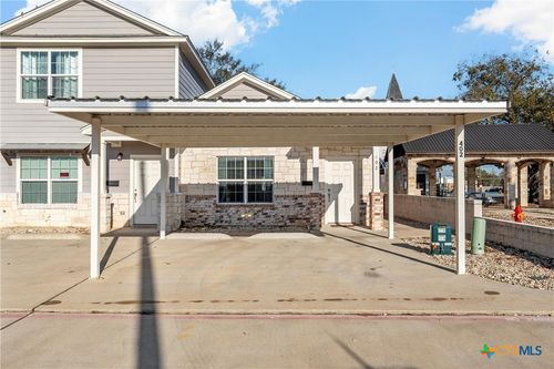 402 Spring St, Mc Gregor, TX, 76657-1619 | Card Image