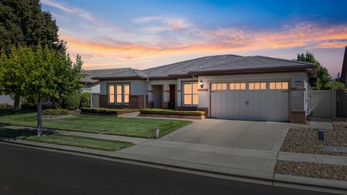 1377 Cobblecreek St, Manteca, CA, 95336-5114 | Card Image