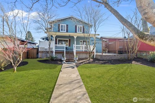 1721 Mcdougall Ave, Everett, WA, 98201-2455 | Card Image