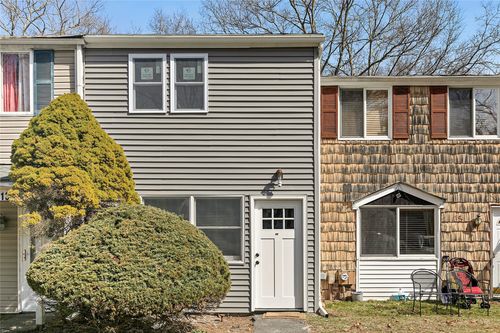 14 Wooded Way, Calverton, NY, 11933-9700 | Card Image