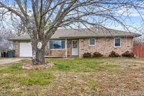 500 Maplewood Lane, Skiatook, OK, 74070 | Card Image