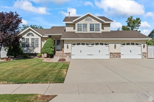 12018 Bluff View Dr, Sandy, UT, 84092-5915 | Card Image