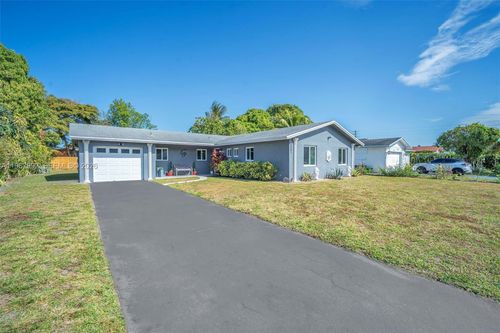 4401 Nw 14th St, Lauderhill, FL, 33313-5616 | Card Image