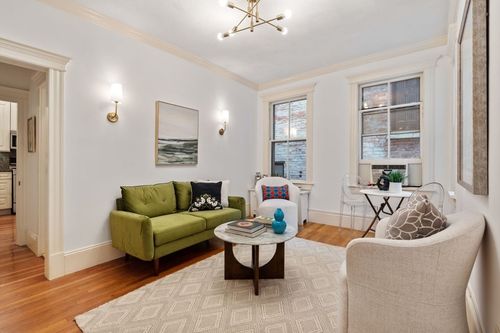 apt-3-70 Phillips St, Boston, MA, 02114-3445 | Card Image