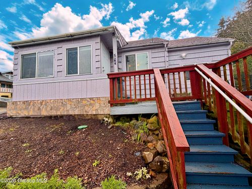 589 & 593 Rivington St, Astoria, OR, 97103-5929 | Card Image