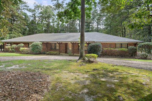 9 Elizabeth Dr, Covington, LA, 70435-9517 | Card Image