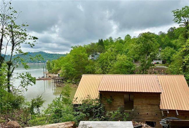 121 Anglers Way, House other with 3 bedrooms, 3 bathrooms and null parking in Lake Lure NC | Image 8
