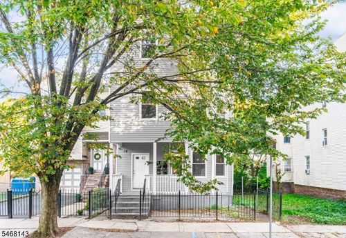 16 Seymour Ave, Newark, NJ, 07108-3282 | Card Image