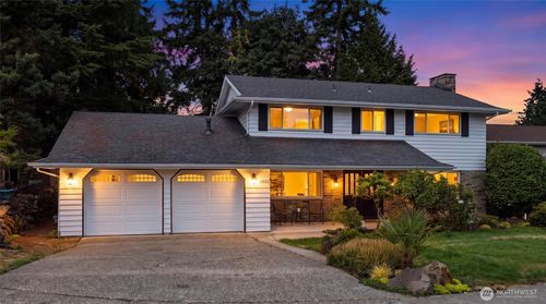 1003 144th Pl Se, Bellevue, WA, 98007-5632 | Card Image
