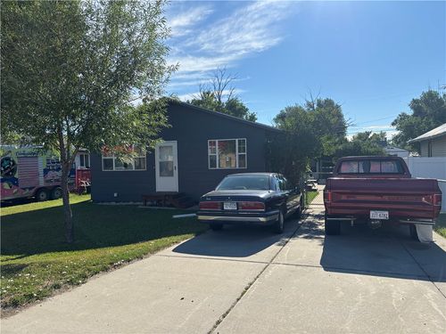 1011 N Crawford Ave, Hardin, MT, 59034-1217 | Card Image