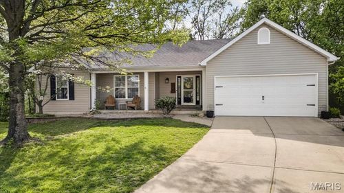 22 Eagle Spur Ct, Saint Charles, MO, 63303-8322 | Card Image