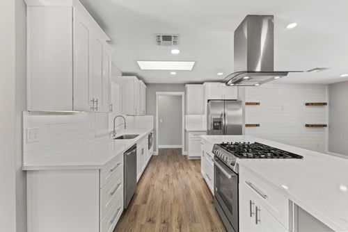 10423 W Monterosa Dr, Sun City, AZ, 85351-4123 | Card Image