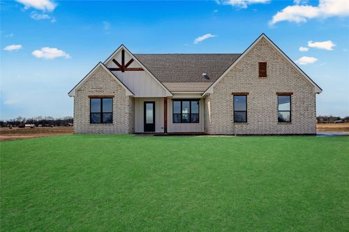 209 Avenida Avenue, Rio Vista, TX, 76093 | Card Image