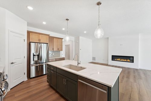 17714 Everest Avenue, Lakeville, MN, 55044 | Card Image