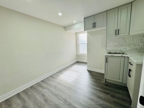 2nd-flr-196 Caledonia Rd, Toronto, ON, M6E4S7 | Card Image