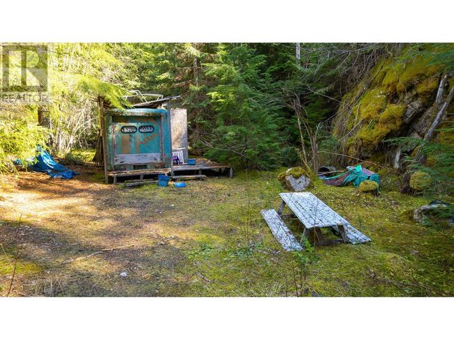 DL 10612 Highway 3, Home with 0 bedrooms, 0 bathrooms and null parking in Salmo BC | Image 29