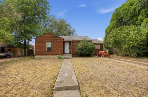 4924 Fairfax St, Fort Worth, TX, 76116-8916 | Card Image