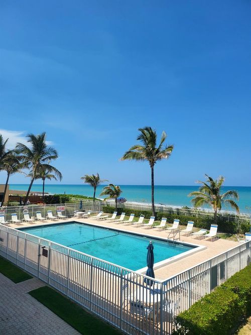 apt-214-9800 S Ocean Dr, Jensen Beach, FL, 34957-2367 | Card Image