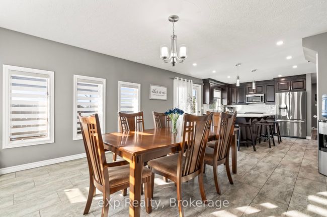 953 Greenock Brant Line, House other with 3 bedrooms, 3 bathrooms and 6 parking in Cargill ON | Image 14