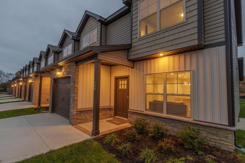 115 Copperfield Way, Frankfort, KY, 40601-8379 | Card Image