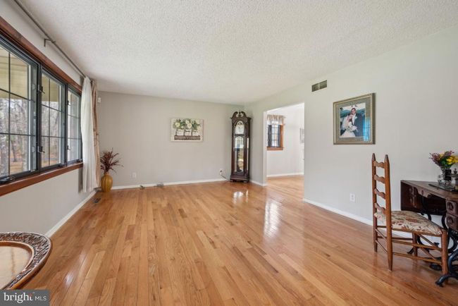 211 Oak Ln, House other with 3 bedrooms, 3 bathrooms and null parking in TABERNACLE NJ | Image 4