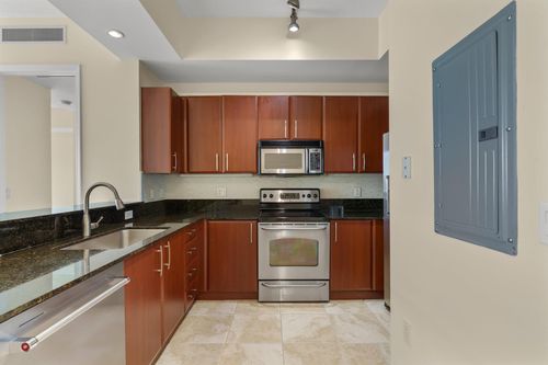 708-403 Sapodilla Ave, West Palm Beach, FL, 33401-5765 | Card Image
