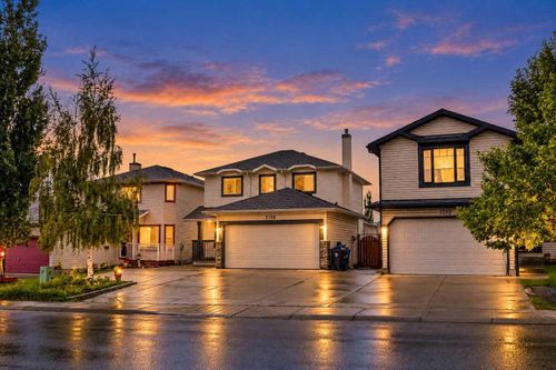 7198 Laguna Way Ne, Calgary, AB, T1Y7B4 | Card Image