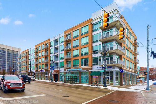 4201-3670 Woodward Ave, Detroit, MI, 48201-2455 | Card Image