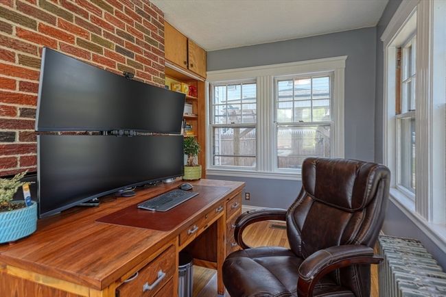 85 Roosevelt Rd, House other with 3 bedrooms, 2 bathrooms and 2 parking in Medford MA | Image 13