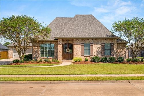 309 W Lauren Dr, Alexandria, LA, 71303-7035 | Card Image