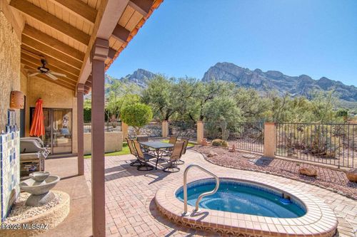 1148 E Camino Diestro, Oro Valley, AZ, 85704-7902 | Card Image