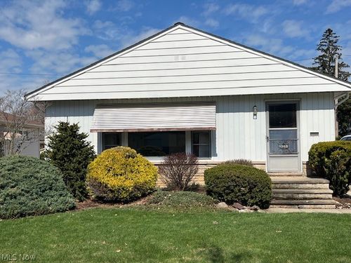 4365 Adrian Rd, South Euclid, OH, 44121-3525 | Card Image