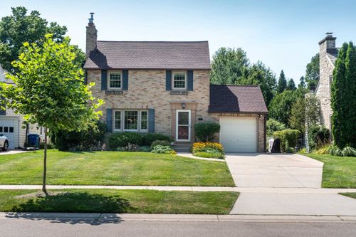 151 Lakewood Boulevard, Maple Bluff, WI, 53704 | Card Image