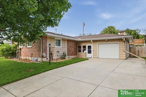 5207 N 85th St, Omaha, NE, 68134-2811 | Card Image