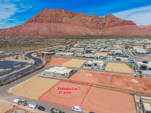 691 E Crimson Flare Ln, Ivins, UT, 84738-6781 | Card Image