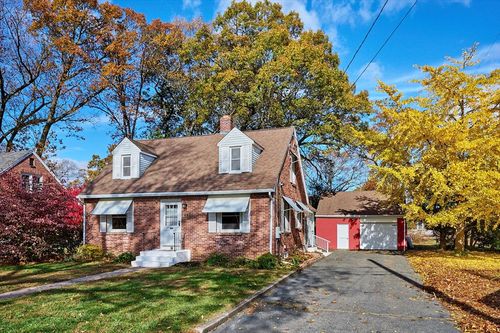 19 Cora St, West Springfield, MA, 01089-2317 | Card Image