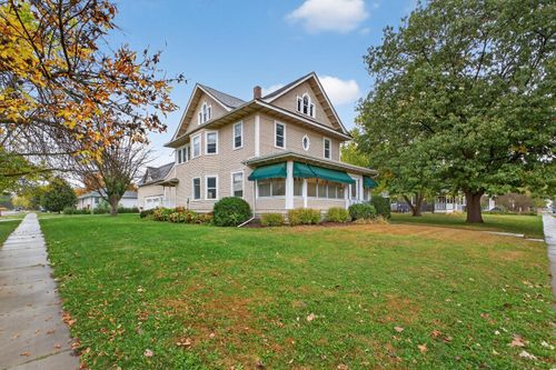 200 1st Ave Nw, Pine Island, MN, 55963-7530 | Card Image