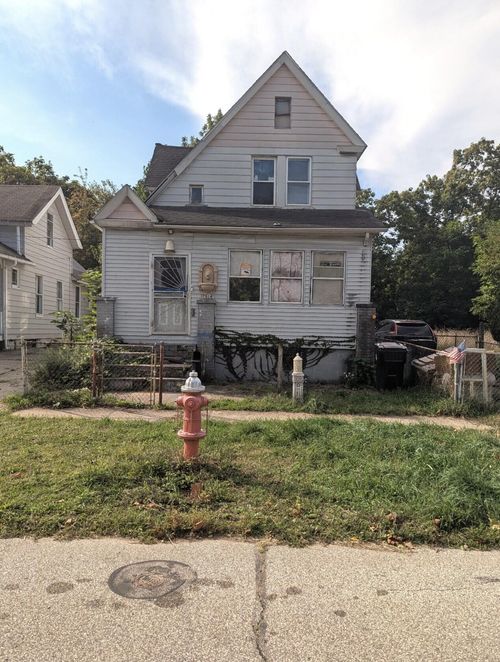 7514 Cornelia Ave, Cleveland, OH, 44103-2012 | Card Image