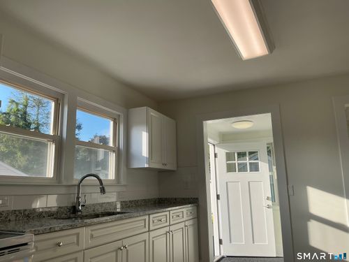 35 West St, Cromwell, CT, 06416-2125 | Card Image
