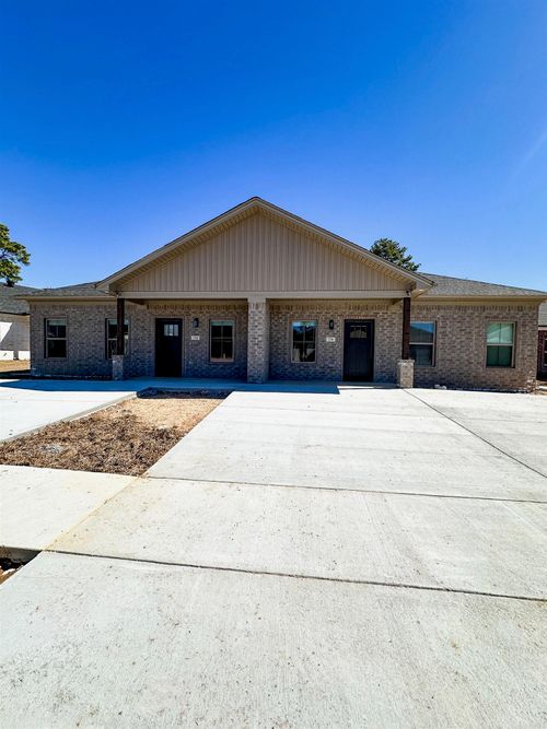 1600 Crestwood Dr, Benton, AR, 72015 | Card Image