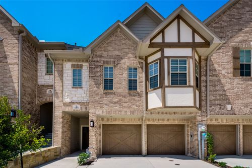 104 Harwood Dr, Lewisville, TX, 75067-4914 | Card Image