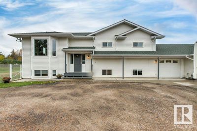 27507 Township Road 544, House other with 4 bedrooms, 3 bathrooms and null parking in Sturgeon County AB | Image 1