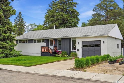 2313 Dufferin Ave, Saskatoon, SK, S7J1C1 | Card Image