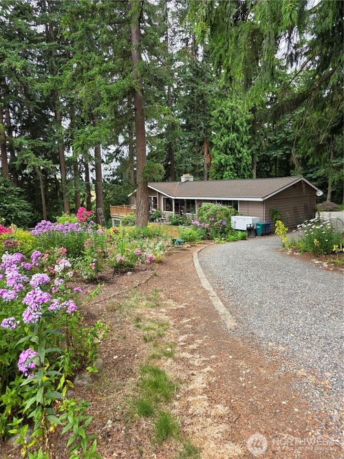 38205 183rd Ave Se, Auburn, WA, 98092-9570 | Card Image