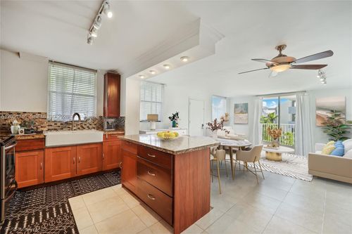 421-1801 S Treasure Dr, North Bay Village, FL, 33141-4390 | Card Image