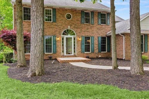 1312 Glenview Cir, Bellefontaine, OH, 43311-2749 | Card Image