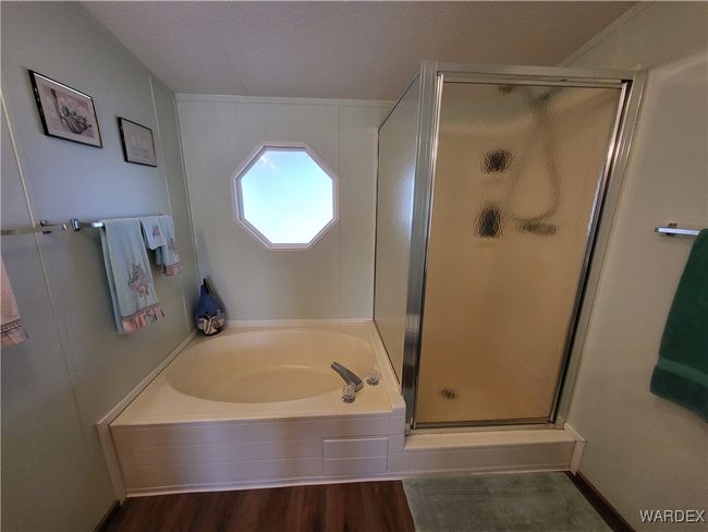 Bathroom | Image 29