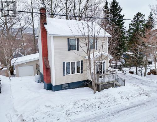 2 Pine St, Corner Brook, NL, A2H2Z6 | Card Image