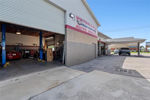 3696 Tamiami Trl, PORT CHARLOTTE, FL, 33952-8249 | Card Image
