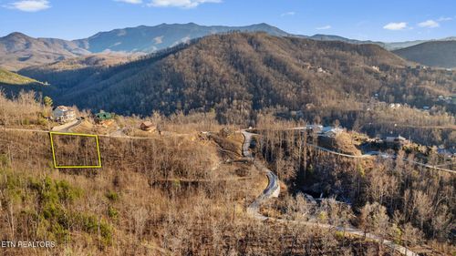 3 Tower Rd, Gatlinburg, TN, 37738 | Card Image